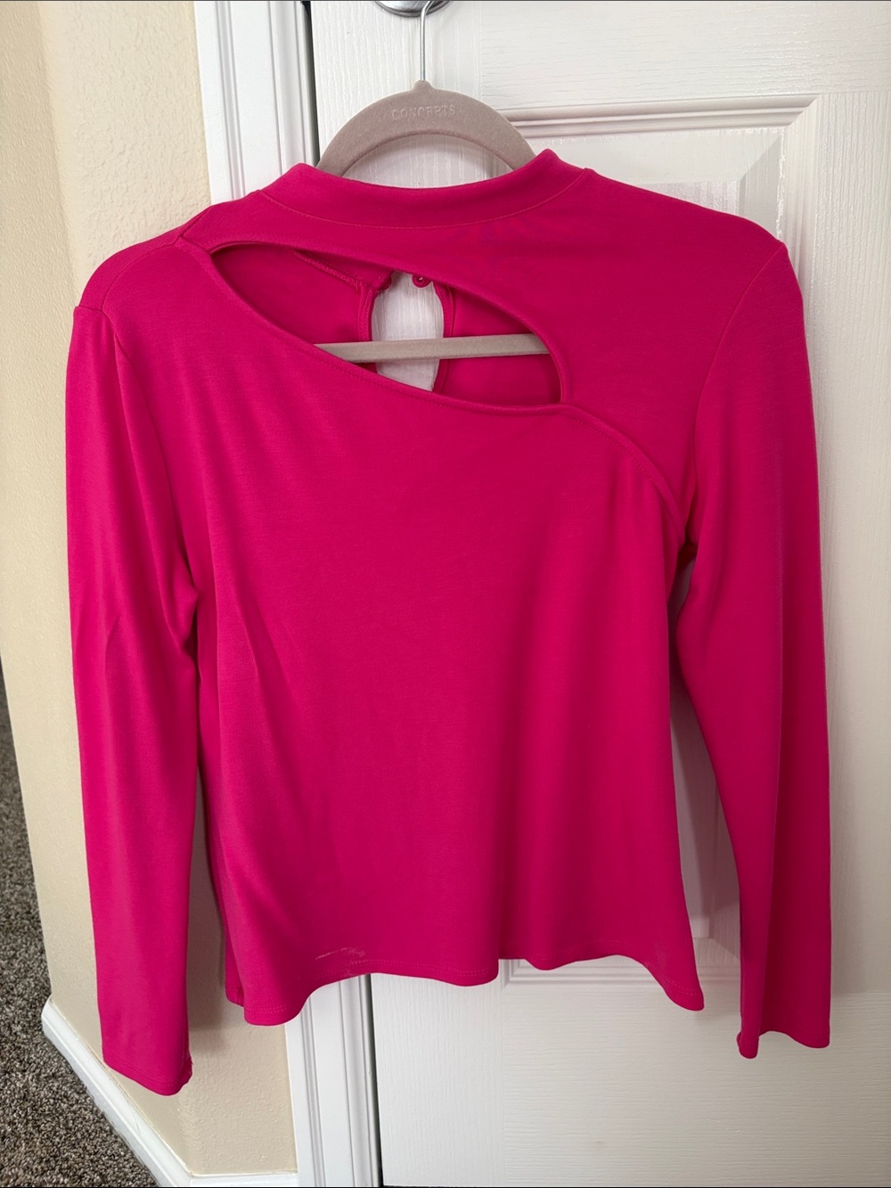 Halogen Long-Sleeve Cutout Tee in Fuchsia